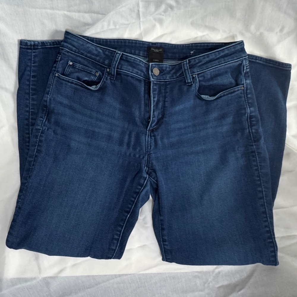 Ann Taylor Factory Blue dark-wash size 10 Curvy Straight Leg Jeans